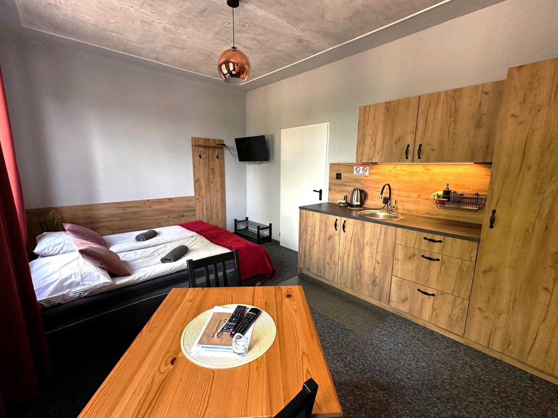 Inowlodz Apartamenty Rycerskie מראה חיצוני תמונה