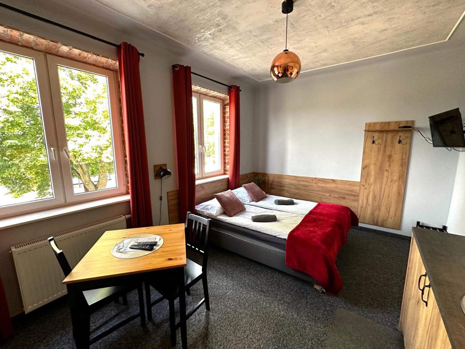 Inowlodz Apartamenty Rycerskie מראה חיצוני תמונה